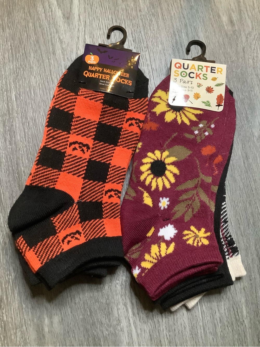 Women's Quarter Socks 3-Pack - Orange & Burgundy Floral